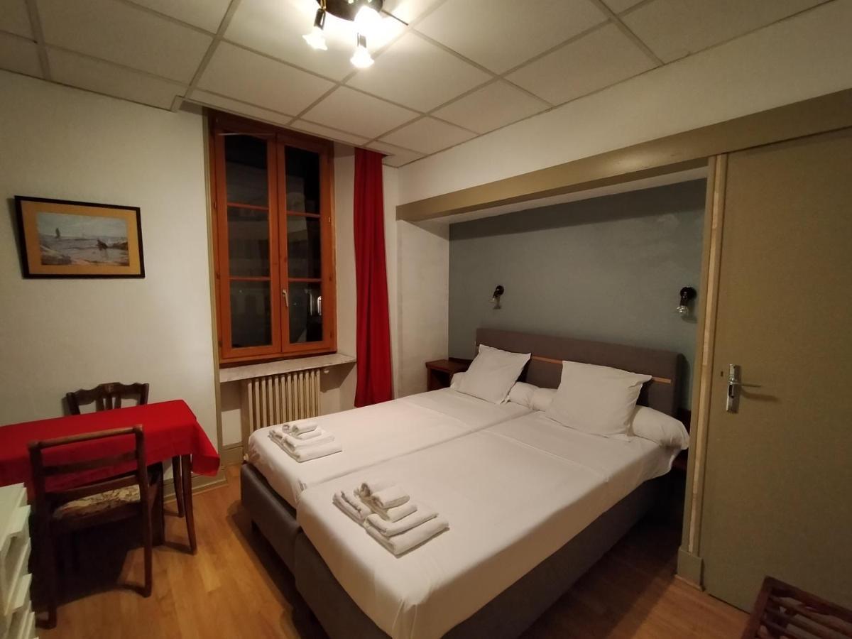 Hotel De Savoie Annecy Exterior photo